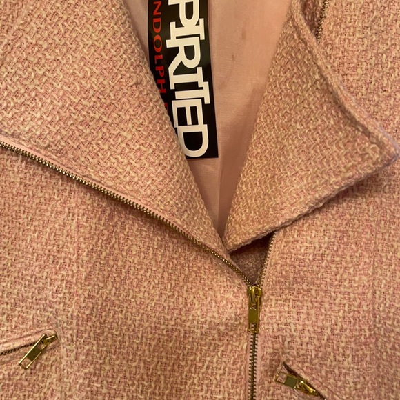 Pink vest. - Picture 1 of 6